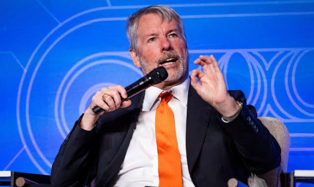 Strategy’s Saylor Teases New Bitcoin Buy Despite Fed Hike and CLARITY Setback